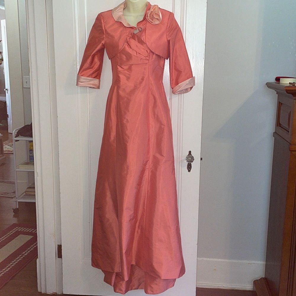 Marisa Baratelli salmon pink Thai silk party or prom dress with matching jacket